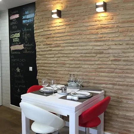 Don Quijote Apartment *