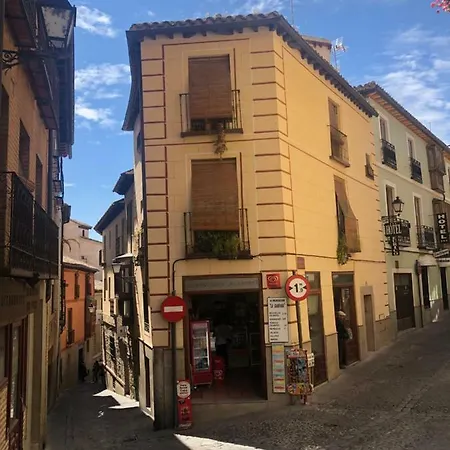 Don Quijote Apartment *